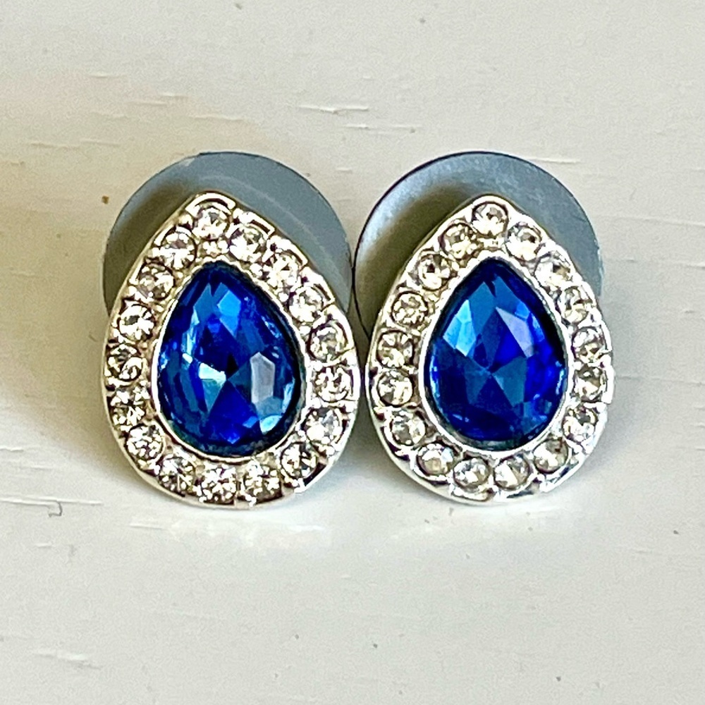 Monet Vintage Blue Rhinestone Teardrop Halo Stud Earrings Silver Tone 1990s EUC